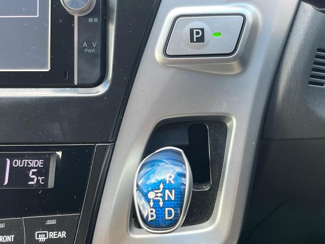 プリウスアルファ S 純正ナビ 地デジ バックモニター スマートキー プッシュスタート LEDライト フォグランプ オートエアコン ETC 格納ミラー 純正アルミ 衝突安全ボディー 盗難防止システム Wエアバック 禁煙車(15枚目)