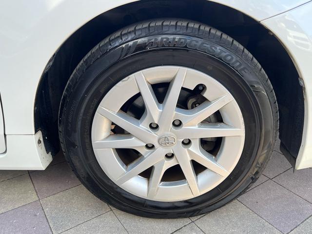 プリウスアルファ S 純正ナビ 地デジ バックモニター スマートキー プッシュスタート LEDライト フォグランプ オートエアコン ETC 格納ミラー 純正アルミ 衝突安全ボディー 盗難防止システム Wエアバック 禁煙車(46枚目)