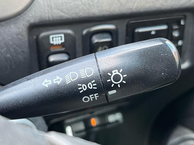 テリオスキッド カスタムL 純正CDステレオ ETC 格納ミラー フォグランプ 背面タイヤ 純正アルミ リアスポイラー 衝突安全ボディー Wエアバック ヘッドライトレべライザー(13枚目)