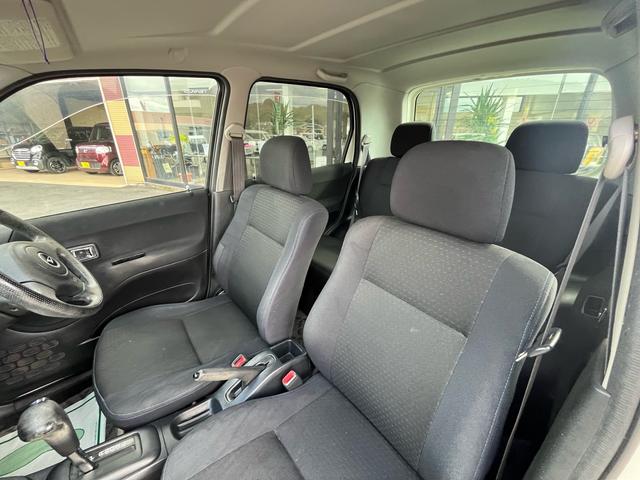 テリオスキッド カスタムL 純正CDステレオ ETC 格納ミラー フォグランプ 背面タイヤ 純正アルミ リアスポイラー 衝突安全ボディー Wエアバック ヘッドライトレべライザー(28枚目)