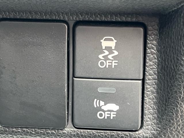 フィットハイブリッド Ｌパッケージ　ナビ　地デジ　Ｂｌｕｅｔｏｏｈ　バックモニター　スマートキー　ＥＴＣ　ハーフレザーシート　ＬＥＤライト　クルーズコントロール　格納ミラー　オートライト　横滑り防止　アイドリングストップ　ＡＢＳ　禁煙車（24枚目）