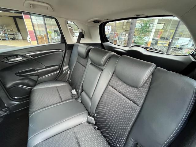 フィットハイブリッド Ｌパッケージ　ナビ　地デジ　Ｂｌｕｅｔｏｏｈ　バックモニター　スマートキー　ＥＴＣ　ハーフレザーシート　ＬＥＤライト　クルーズコントロール　格納ミラー　オートライト　横滑り防止　アイドリングストップ　ＡＢＳ　禁煙車（39枚目）