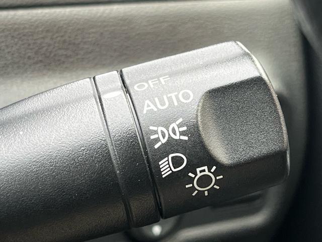 ノート Ｘ　軽減ブレーキ　ナビ　Ｂｌｕｅｔｏｏｈ　バックモニター　ドライブレコーダー　ＥＴＣ　スマートキー　プッシュスタート　クリアランスソナー　レーンキープアシスト　横滑り防止　格納ミラー　Ｗエアバック　禁煙車（17枚目）