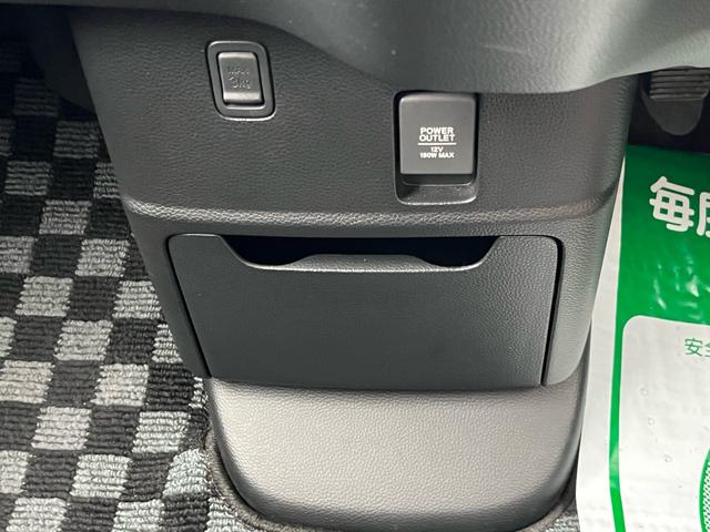 Ｎ－ＢＯＸカスタム Ｇ・Ｌホンダセンシング　軽減ブレーキ　純正８インチナビ　地デジ　Ｂｌｕｅｔｏｏｈ　バックモニター　両側パワースライドドア　ドライブレコーダー　ＥＴＣ　ＬＥＤライト　アダプティブクルーズコントロール　純正アルミ　ＡＢＳ　禁煙車（19枚目）