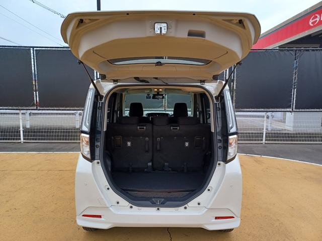 ルーミー カスタムＧ　ナビ・ＥＴＣ・ドラレコ・全周囲カメラ・両側電動スライドドア・オートライト・Ｂｌｕｅｔｏｏｔｈ接続・ステアリングリモコン・ＵＳＢソケット・禁煙車・ワンオーナー（19枚目）