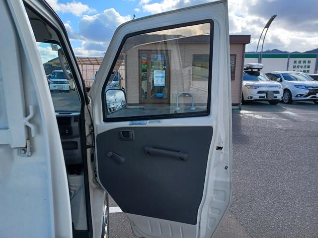 ミニキャブトラック VX-SE エアコン・パワステ・4WD・FM/AM(22枚目)