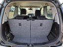 お買い物品や送迎等に十分な広さがあります！セカンドシートを倒すと、大きな荷物も積むことができます！