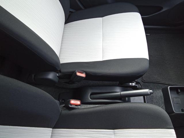 TOYOTA PIXIS EPOCH G SA III