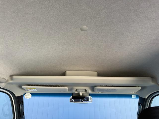 ハイゼットカーゴ クルーズ 衝突軽減システム コーナーセンサー スマートキー オートライト 電動格納ミラー アイドリングストップ(20枚目)