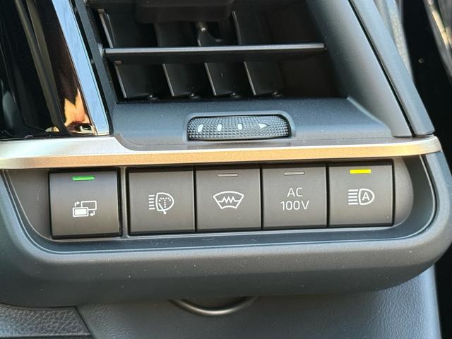 クラウンスポーツ Z 純正ナビ フルセグ 全方位カメラ HDMI パノラマルーフ デジタルインナーミラー BSM HUD ETC2.0 シートヒーター ベンチレーション ステアリングヒーター パワーシート パワーバックドア(32枚目)