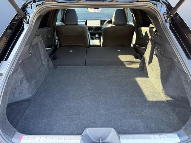 クラウンスポーツ Z 純正ナビ フルセグ 全方位カメラ HDMI パノラマルーフ デジタルインナーミラー BSM HUD ETC2.0 シートヒーター ベンチレーション ステアリングヒーター パワーシート パワーバックドア(36枚目)