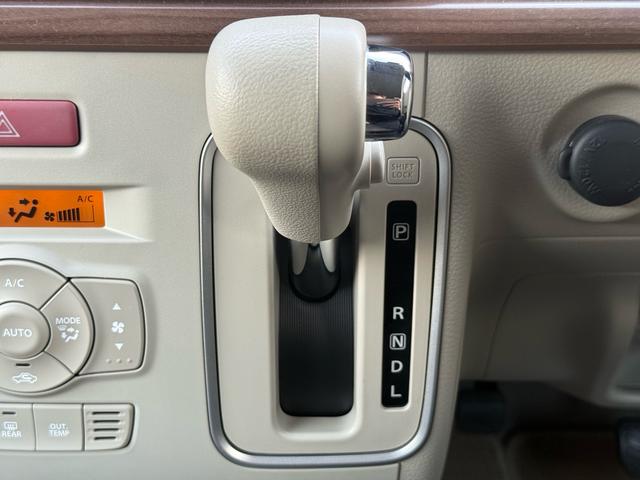 アルトラパンLC X ナビ フルセグ 全方位カメラ ETC シートヒーター プッシュスタート オートライト(22枚目)