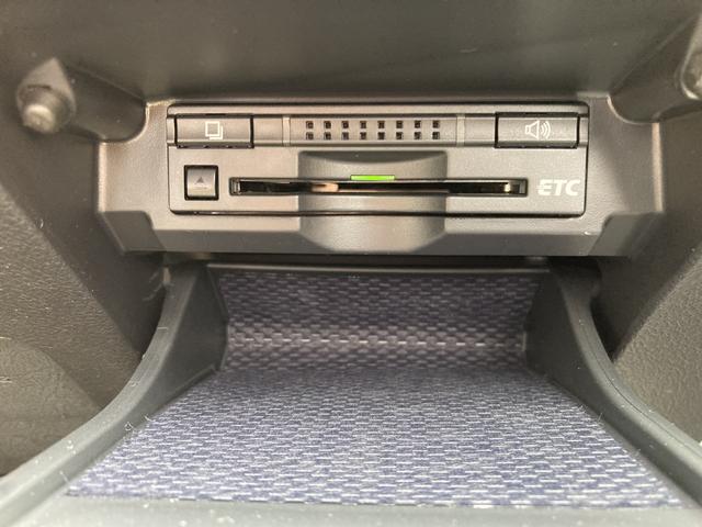 ２５０Ｇ　ＥＴＣ　バックカメラ　ナビ　ＴＶ　アルミホイール　ＨＩＤ　ＡＴ　スマートキー　電動格納ミラー　盗難防止システム　パワーシート　ＣＤ　ミュージックプレイヤー接続可　Ｂｌｕｅｔｏｏｔｈ　衝突安全ボディ(12枚目)