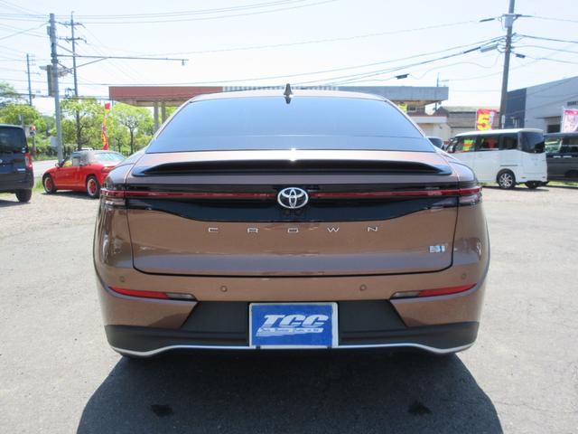 クラウンクロスオーバー Ｇアドバンスド　ＲＳ純正２１インチ／ＧＲトランクスポイラー／フルセグ／ＴＶキット／パノラミックビューモニター／ドライブレコーダー／ＡＣ１００Ｖ／衝突回避軽減ブレーキ／踏み間違い制御装置／パワートランク／禁煙車／ＥＴＣ（17枚目）