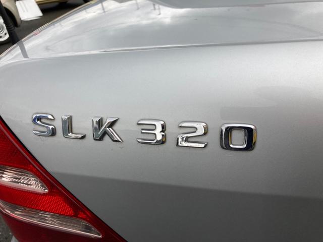 ＳＬＫ３２０　電動オープン　６気筒　実走行　革シート　パワーシート　ナビ　ＣＤ　ＤＶＤ　ＨＩＤヘッドライト　フォグライト　キーレスエントリー　クルーズコントロール　ＡＷ１６インチ　シートヒーター(49枚目)