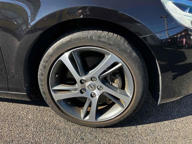 V40 T3 モメンタム 衝突被害軽減システム レーンアシスト パワーシート 前後ドライブレコーダー ETC HDDナビ バックカメラ Bluetooth CD LEDヘッドライト スマートキー オートエアコン AW17インチ(34枚目)