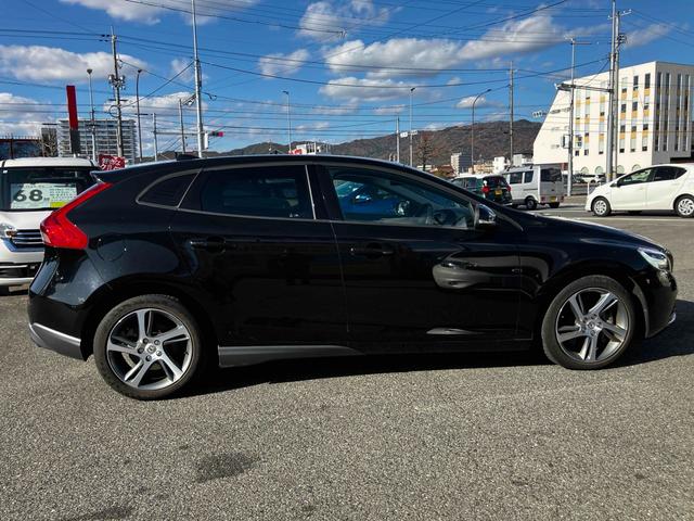 V40 T3 モメンタム 衝突被害軽減システム レーンアシスト パワーシート 前後ドライブレコーダー ETC HDDナビ バックカメラ Bluetooth CD LEDヘッドライト スマートキー オートエアコン AW17インチ(37枚目)