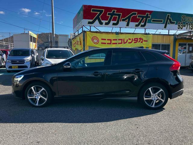 V40 T3 モメンタム 衝突被害軽減システム レーンアシスト パワーシート 前後ドライブレコーダー ETC HDDナビ バックカメラ Bluetooth CD LEDヘッドライト スマートキー オートエアコン AW17インチ(38枚目)