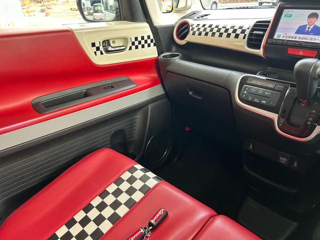 �`�F�b�N�f�U�C���i�����j