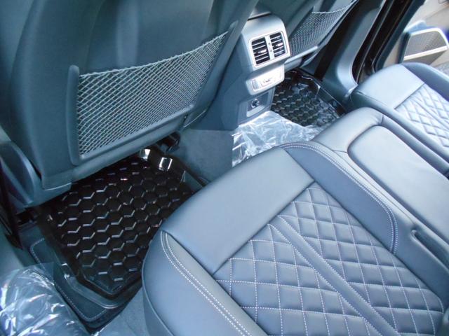 SQ5 ベースグレード 21インチアルミ パノラマガラスルーフ レッドキャリパー 禁煙車(15枚目)