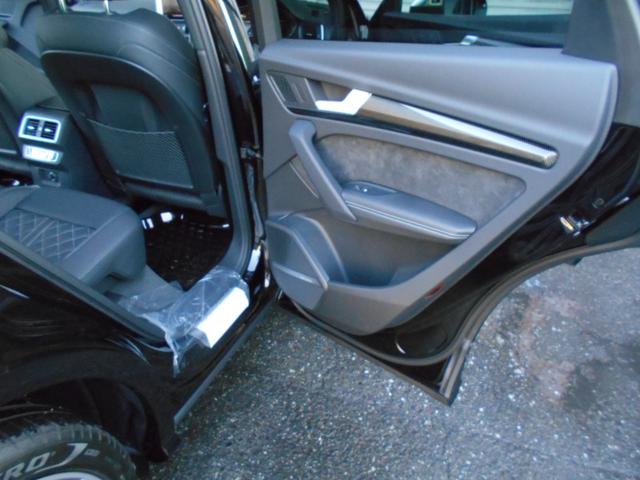 SQ5 ベースグレード 21インチアルミ パノラマガラスルーフ レッドキャリパー 禁煙車(19枚目)