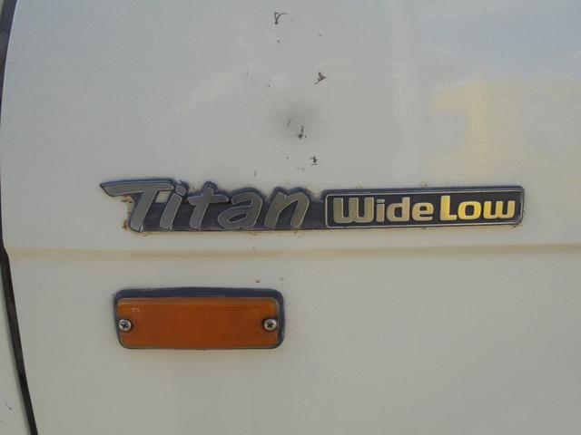 タイタントラック 　初代タイタン　コラム４速ＭＴ　４ナンバー（16枚目）