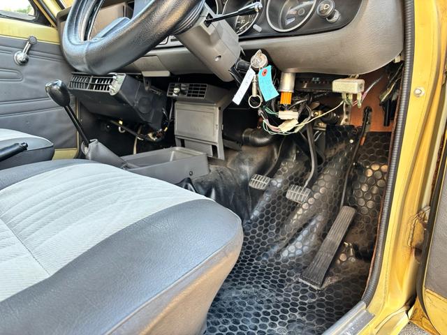 サニートラック ロングDX マニュアル4速 三角窓 クーラー フェンダーミラー(19枚目)