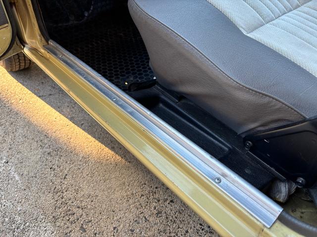 サニートラック ロングDX マニュアル4速 三角窓 クーラー フェンダーミラー(24枚目)