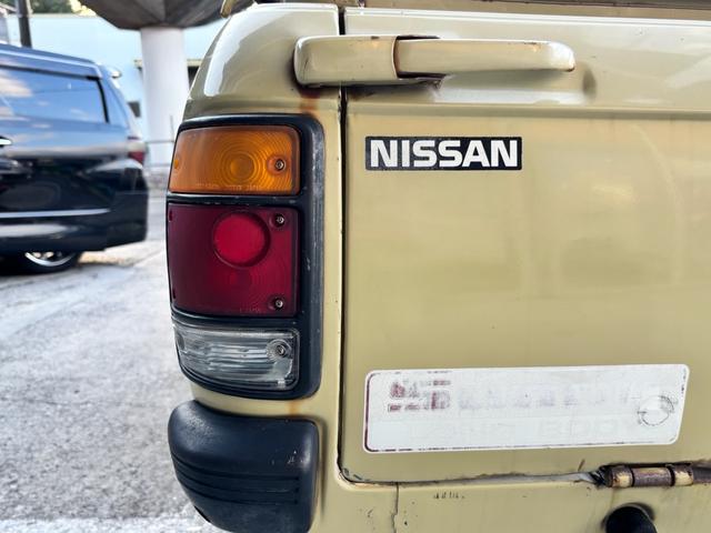 サニートラック ロングDX マニュアル4速 三角窓 クーラー フェンダーミラー(43枚目)