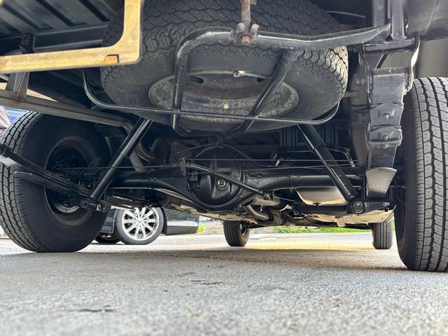 サニートラック ロングDX マニュアル4速 三角窓 クーラー フェンダーミラー(46枚目)