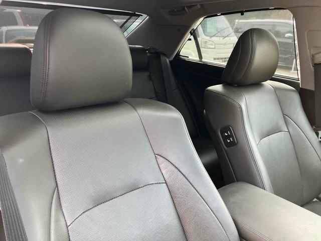 クラウンハイブリッド Ｇパッケージ　ワーク２０インチ特注アルミホイール　車高調　サンルーフ　黒革　ＴＶナビキ　シートヒーター　シートエアコン　ＥＴＣ　バックカメラ　クリアランスソナー　オートクルーズコントロール　パワーシート（34枚目）