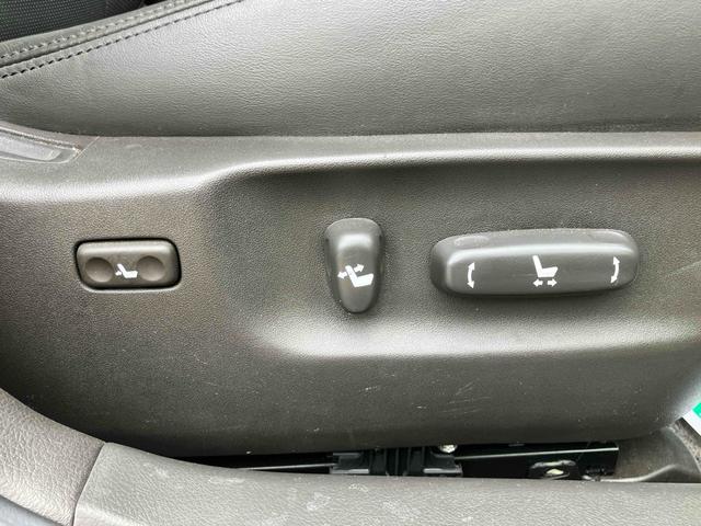 クラウンハイブリッド Ｇパッケージ　ワーク２０インチ特注アルミホイール　車高調　サンルーフ　黒革　ＴＶナビキ　シートヒーター　シートエアコン　ＥＴＣ　バックカメラ　クリアランスソナー　オートクルーズコントロール　パワーシート（37枚目）