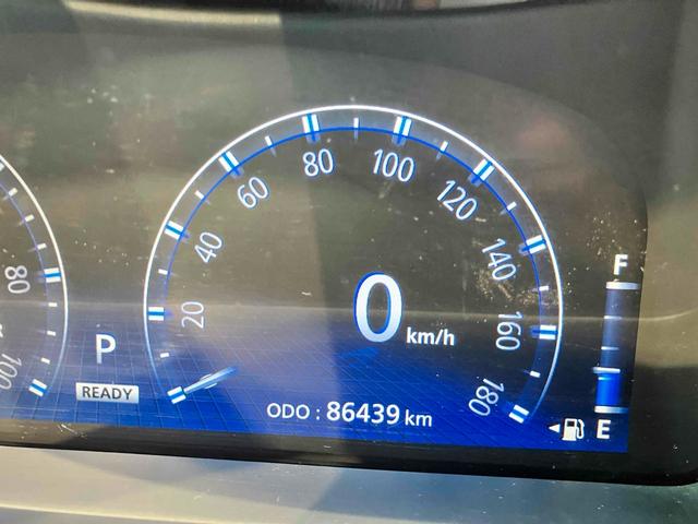 クラウンハイブリッド Ｇパッケージ　ワーク２０インチ特注アルミホイール　車高調　サンルーフ　黒革　ＴＶナビキ　シートヒーター　シートエアコン　ＥＴＣ　バックカメラ　クリアランスソナー　オートクルーズコントロール　パワーシート（48枚目）