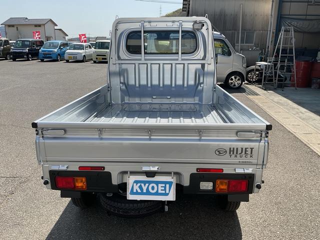 ハイゼットトラック スタンダードＳＡＩＩＩｔ　ＬＥＤパック　届出済未使用車　２ＷＤ　５ＭＴ　衝突被害軽減ブレーキ　オーディオレス　エアコン　パワステ　アイドリングストップ（10枚目）