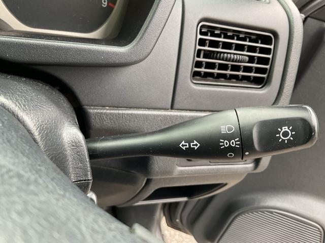 パジェロミニ リミテッドエディションＶＲ　４速ＡＴ　ターボ　切替式４ＷＤ　キーレスエントリー　背面タイヤ　エアコン　パワーステアリング　パワーウィンドウ　ＡＢＳ　衝突安全ボディ　純正アルミ　Ｗエアバッグ（15枚目）