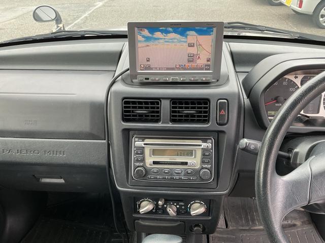 パジェロミニ リミテッドエディションＶＲ　４速ＡＴ　ターボ　切替式４ＷＤ　キーレスエントリー　背面タイヤ　エアコン　パワーステアリング　パワーウィンドウ　ＡＢＳ　衝突安全ボディ　純正アルミ　Ｗエアバッグ（17枚目）