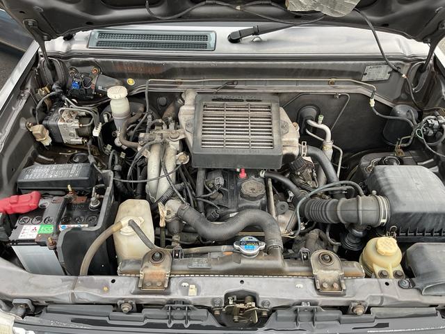 パジェロミニ リミテッドエディションＶＲ　４速ＡＴ　ターボ　切替式４ＷＤ　キーレスエントリー　背面タイヤ　エアコン　パワーステアリング　パワーウィンドウ　ＡＢＳ　衝突安全ボディ　純正アルミ　Ｗエアバッグ（65枚目）