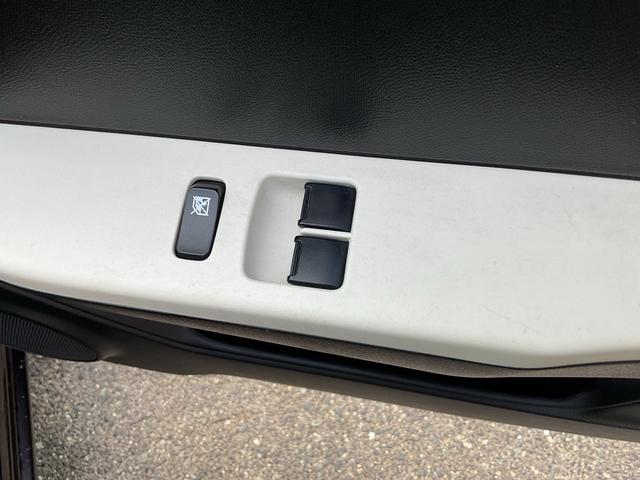 アルト Ｆ　ＡＧＳ車　ＭＴモード付き　社外ナビ　ワンセグＴＶ　ＤＶＤ　バックカメラ　ＥＴＣ　前後ドラレコ　キーレスエントリー　エアコン　パワーステアリング　前席パワーウィンドウ（28枚目）