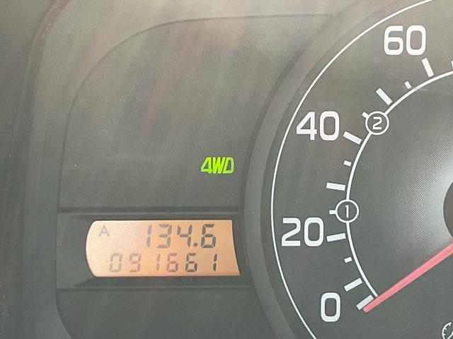 当店のお車をご覧いただき誠にありがとうございます。気になるお車があればお気軽にお電話ください♪