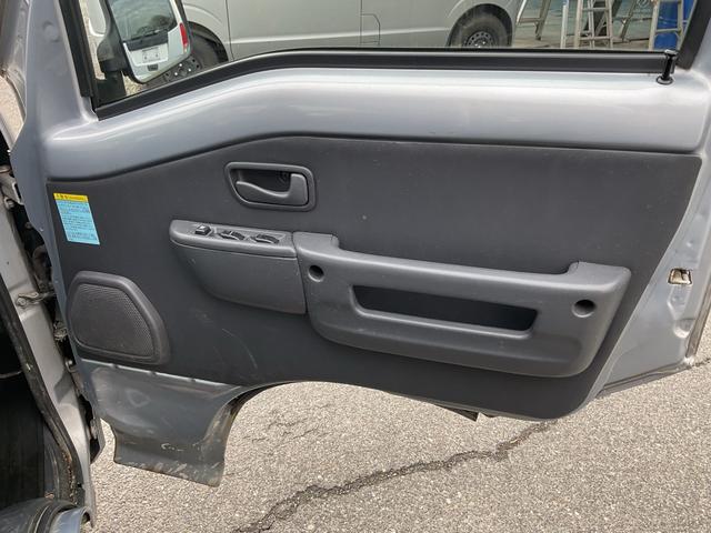 サンバーバン ディアス　２ＷＤ　５速ＭＴ　ＥＴＣ　エアコン　パワーステアリング　前席パワーウィンドウ　運転席エアバッグ　助手席エアバッグ　両側スライドドア（23枚目）