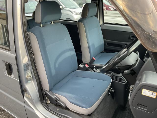 サンバーバン ディアス　２ＷＤ　５速ＭＴ　ＥＴＣ　エアコン　パワーステアリング　前席パワーウィンドウ　運転席エアバッグ　助手席エアバッグ　両側スライドドア（25枚目）