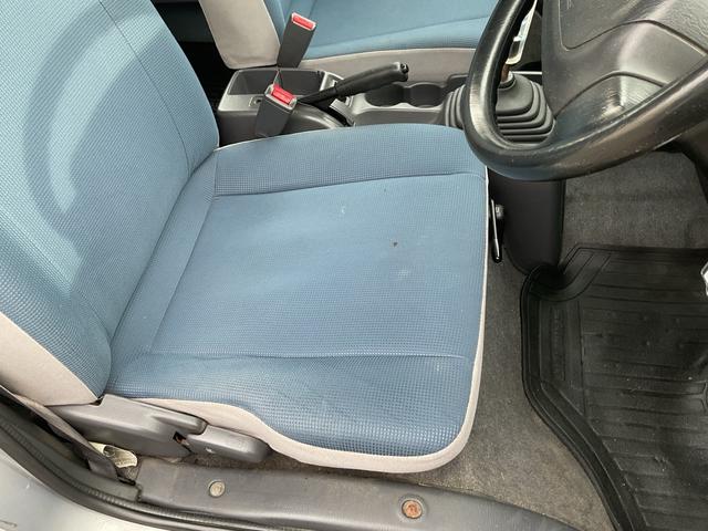 サンバーバン ディアス　２ＷＤ　５速ＭＴ　ＥＴＣ　エアコン　パワーステアリング　前席パワーウィンドウ　運転席エアバッグ　助手席エアバッグ　両側スライドドア（26枚目）