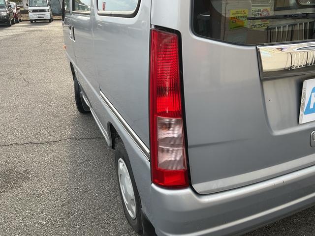 サンバーバン ディアス　２ＷＤ　５速ＭＴ　ＥＴＣ　エアコン　パワーステアリング　前席パワーウィンドウ　運転席エアバッグ　助手席エアバッグ　両側スライドドア（52枚目）