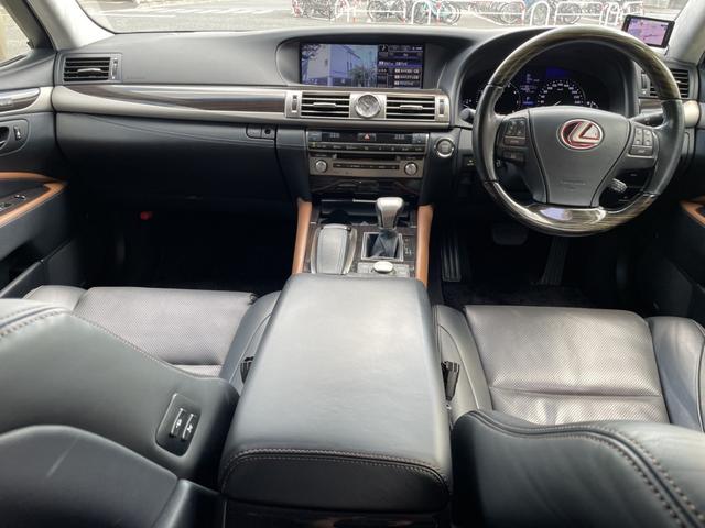 ＬＳ ＬＳ４６０　バージョンＣ　２０インチアルミ　黒革シート　純正ナビ　フルセグテレビ　Ｂｌｕｅｔｏｏｔｈ　バックカメラ　ＥＴＣ（15枚目）