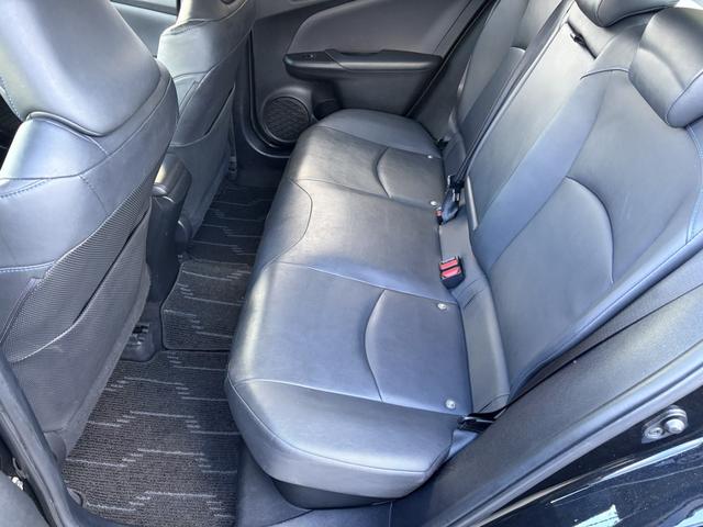 プリウス Ｓツーリングセレクション　純正９インチナビ・バックカメラ・フルセグテレビ・ＤＶＤ再生・Ｂｌｕｅｔｏｏｔｈオーディオ・合皮シート・シートヒーター（15枚目）