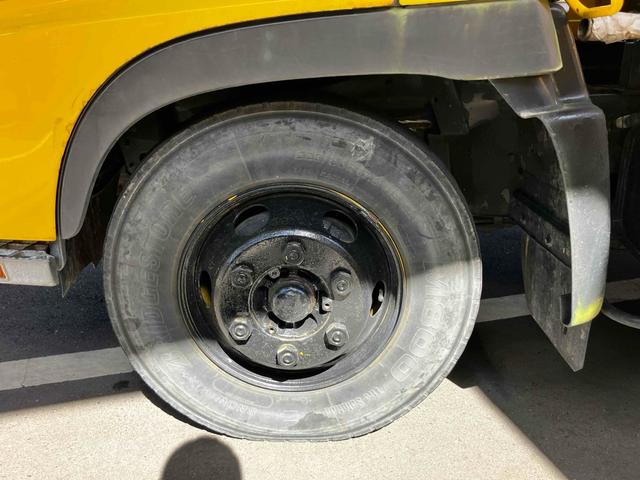 ヒノレンジャー 　清掃車　６速ＭＴ　後輪ダブル　ＥＴＣ　電動格納ミラー　エアコン　パワーステアリング　パワーウィンドウ　運転席エアバッグ（32枚目）