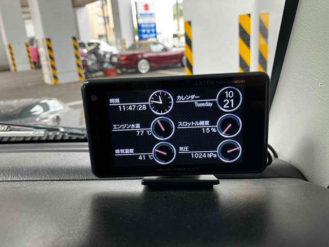 ジムニー ランドベンチャー　４ＷＤ　ターボ　５ＭＴ　リフトアップ　アピオマフラー　ワンオフヒッチメンバー　ドラレコ　ＥＴＣ　ナビ　バックカメラ　フルセグＴＶ　Ｂｌｕｅｔｏｏｔｈ　ＣＤ　ＤＶＤ　ＬＥＤヘッドライト　アルミホイール（13枚目）