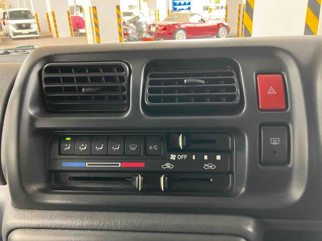 ジムニー ランドベンチャー　４ＷＤ　ターボ　５ＭＴ　リフトアップ　アピオマフラー　ワンオフヒッチメンバー　ドラレコ　ＥＴＣ　ナビ　バックカメラ　フルセグＴＶ　Ｂｌｕｅｔｏｏｔｈ　ＣＤ　ＤＶＤ　ＬＥＤヘッドライト　アルミホイール（18枚目）