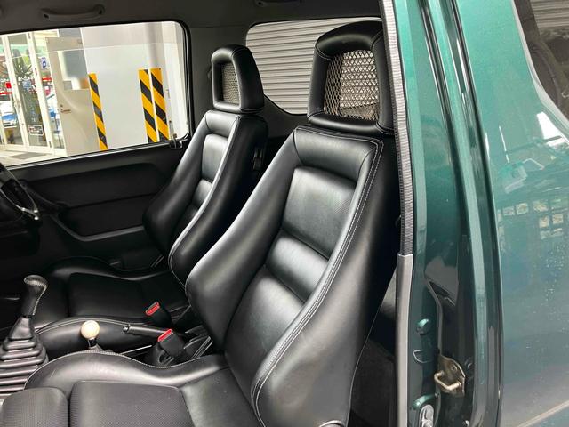 ジムニー ランドベンチャー　４ＷＤ　ターボ　５ＭＴ　リフトアップ　アピオマフラー　ワンオフヒッチメンバー　ドラレコ　ＥＴＣ　ナビ　バックカメラ　フルセグＴＶ　Ｂｌｕｅｔｏｏｔｈ　ＣＤ　ＤＶＤ　ＬＥＤヘッドライト　アルミホイール（29枚目）