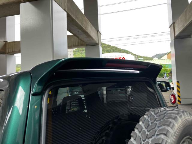 ジムニー ランドベンチャー　４ＷＤ　ターボ　５ＭＴ　リフトアップ　アピオマフラー　ワンオフヒッチメンバー　ドラレコ　ＥＴＣ　ナビ　バックカメラ　フルセグＴＶ　Ｂｌｕｅｔｏｏｔｈ　ＣＤ　ＤＶＤ　ＬＥＤヘッドライト　アルミホイール（46枚目）